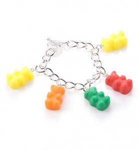 Gummy_Bear_Charm_Bracelet_from_Bits_and_Bows_500_478_514_76
