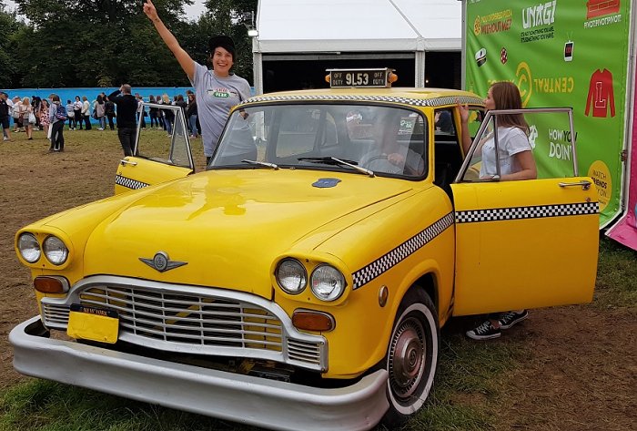 FriendsFest Taxi