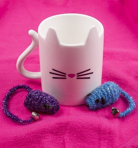 TS_White_Cat_Mug_9_99_Creative-480-500